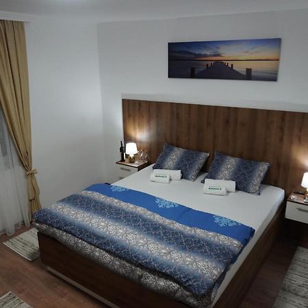 Apartments Manitovac M Nikšić Exterior foto